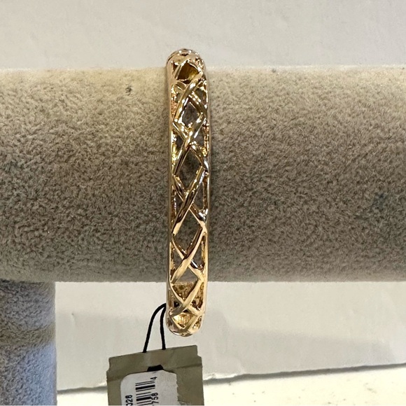NWT Sequin by Nordstrom Clamper Bangle Bracelet shiny gold tone lattice design - Picture 6 of 13